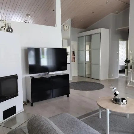 Διαμέρισμα Cozy Detached House Near The Ροβανιέμι